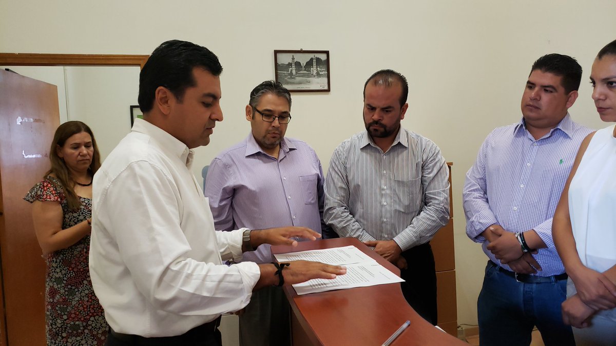 manuelherrera1's tweet image. Hoy en mi calidad de ciudadano presento las 5 acciones para el desarrollo equilibrado del sureste del municipio de #Durango #AhoraSí