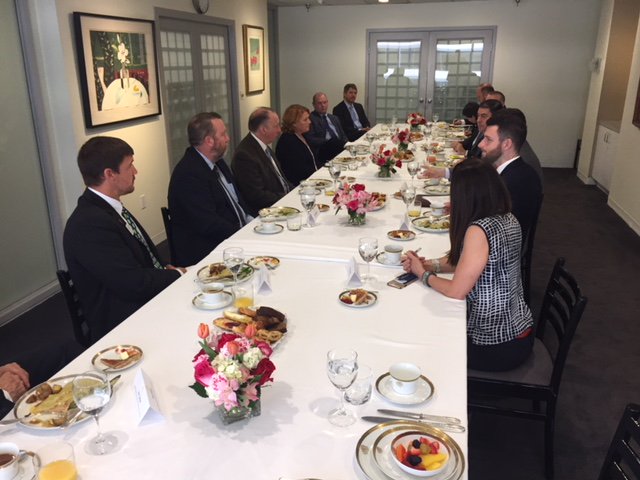 NDGrainGrowers's tweet photo. NDGGA President @Jeff_Mertz attended a roundtable arranged by @SenatorHeitkamp &amp; met with @GERONIMO__GF, Ambassador of #Mexico to the #UnitedStates, to discuss NAFTA. #YouRaise. #WeRepresent. https://t.co/khswmNyJxx