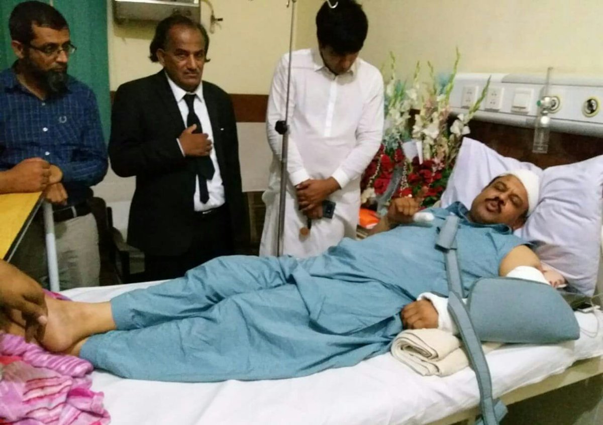 Hsyali72's tweet photo. May Allah give you health and speedy recovery. ameen @AsadKharal @BOLNETWORK #Bolwalas #AsadKharal #journalist https://t.co/pQ0uBIwcr6