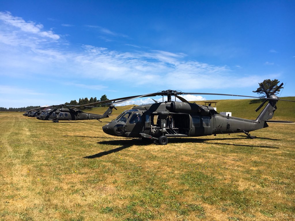 camprileaorng's tweet photo. There will be helicopter activity over the post today! #CROAlerts #TrainInOregon #CampRilea #OregonCoast #OregonGuard #ArmyAviation #AirAssault #UH60 https://t.co/mvYRzSXsHI