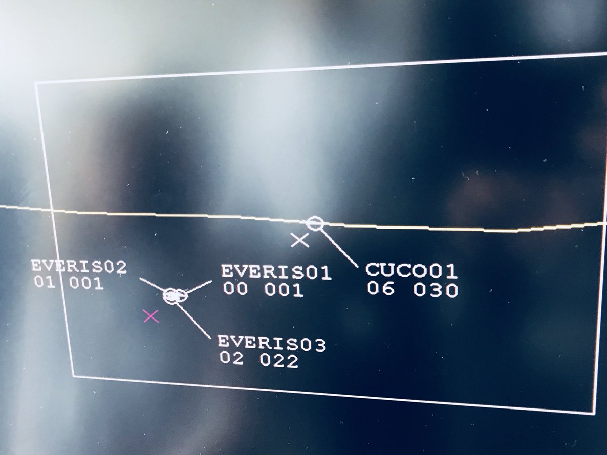 ENAIRE's tweet image. Así hemos visto por primera vez en España #drones integrados en sistema de control aéreo de @ENAIRE gracias a @everis y @AirMapIO #poweredbyAirMap

CUCO y MEDICALS son tráficos simulados 🎧 🚁 Más info sobre la demo de hoy en @gutma_org ➡️ bit.ly/2HoW19U