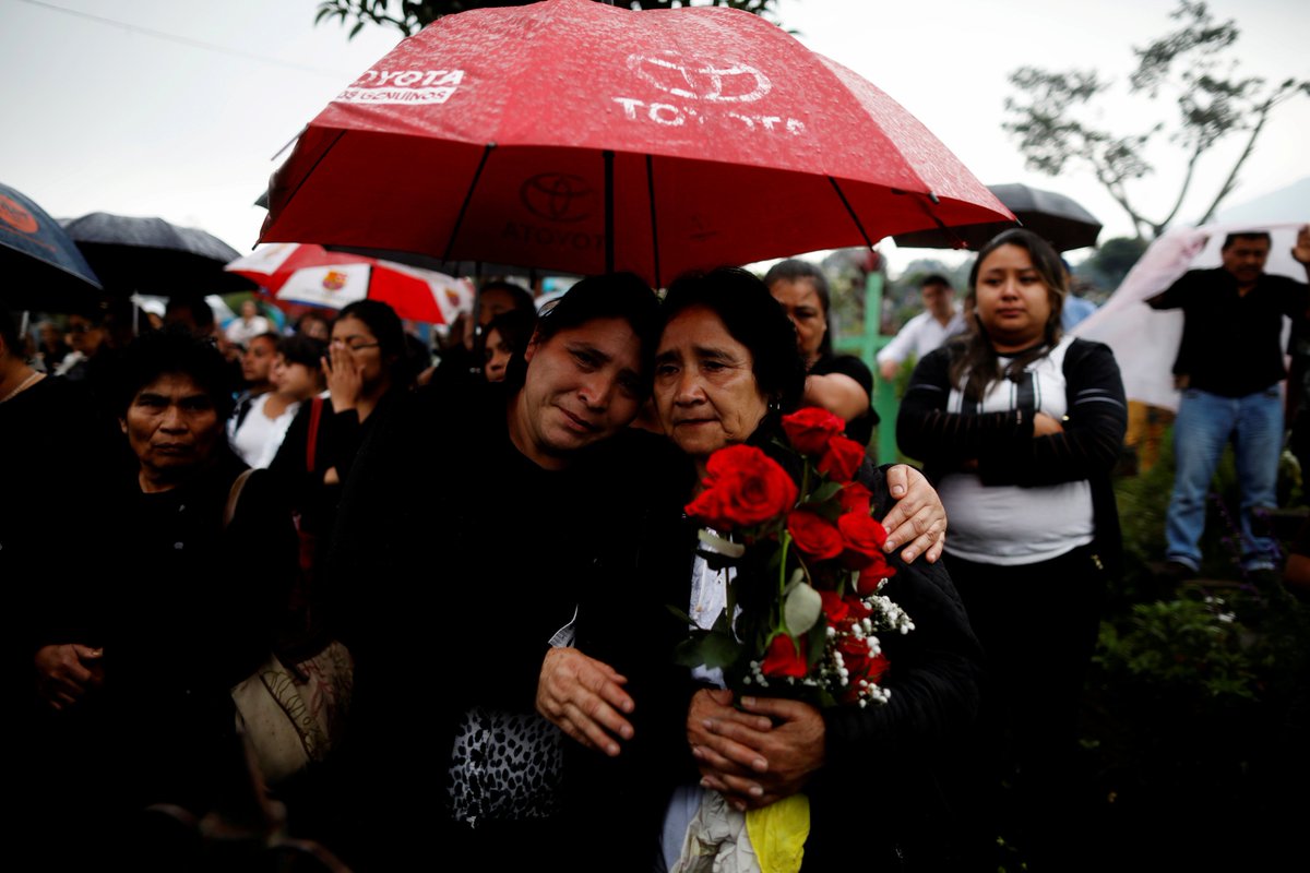 ajplus's tweet photo. 75 people are dead and almost 200 are missing in Guatemala due to eruptions from the Fuego volcano. Authorities warned that the volcano is showing signs of heightened activity, forcing thousands to evacuate. https://t.co/3GS1nhePr9
