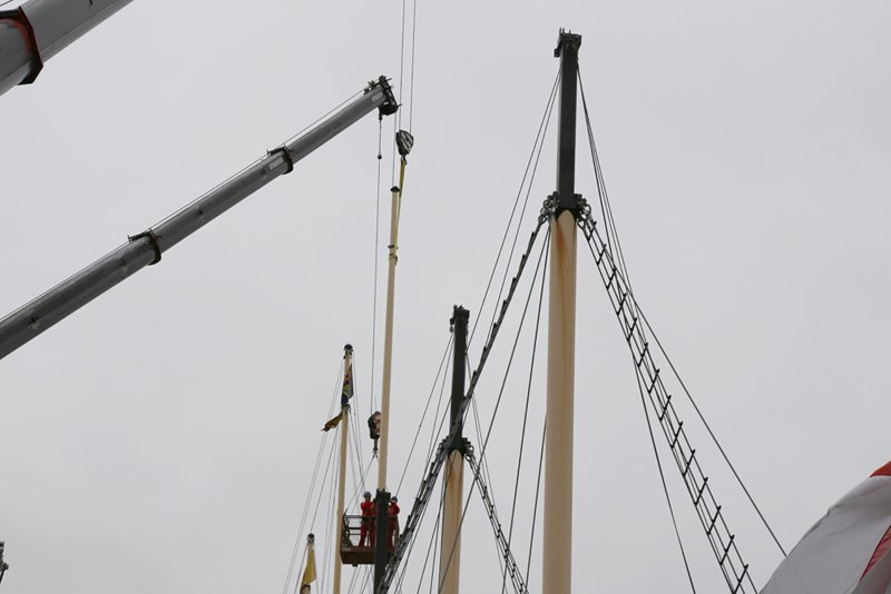 SSGreatBritain's tweet photo. A few photos from the top mast install, all three of the SS Great Britain's new topmasts are now up! https://t.co/zqdUOLMmLv https://t.co/pd2gWTU6iP