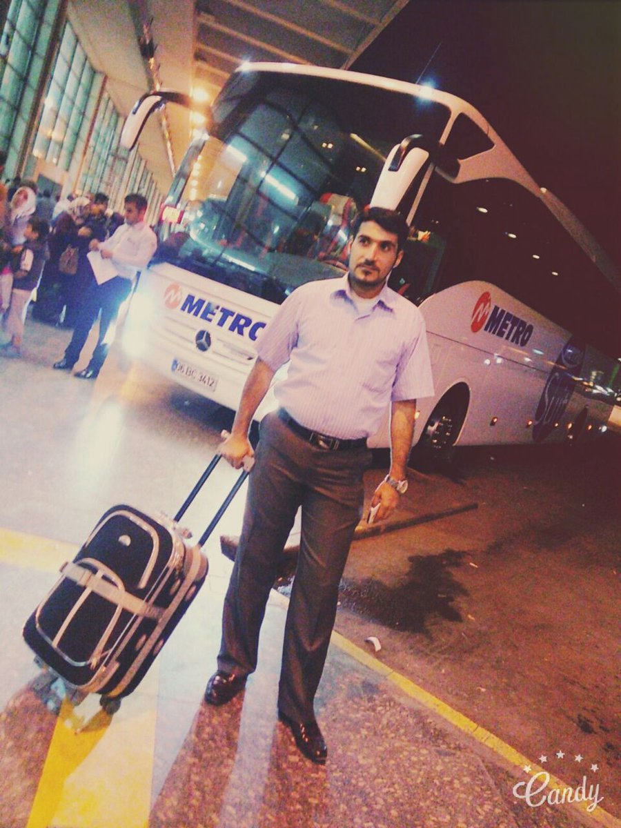 ShatKhat's tweet photo. يعني احيانا الواحد بيسافر .... https://t.co/ZAQJU9owF4