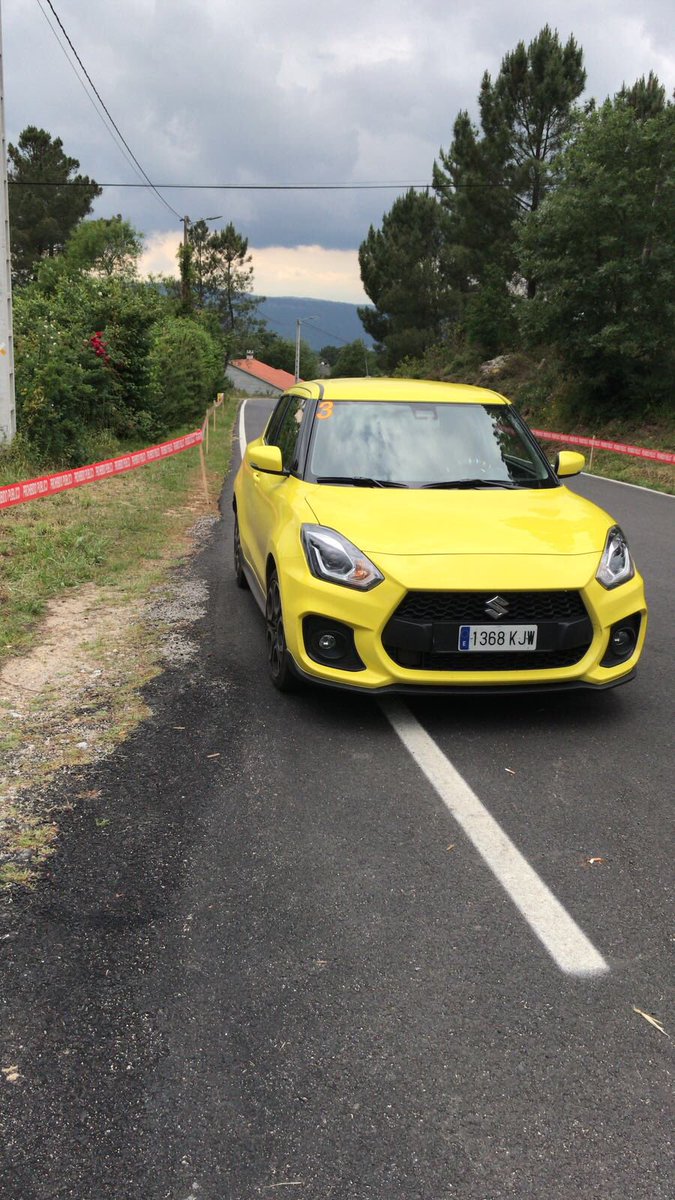 javipardosiota's tweet photo. Terminamos el primer día de reconocimientos del Rallye de Ourense. Y que mejor que el rallye de casa para estrenar el nuevo Suzuki Swift Sport. 

Estamos encantados con él!! https://t.co/QGbYI2YmKW