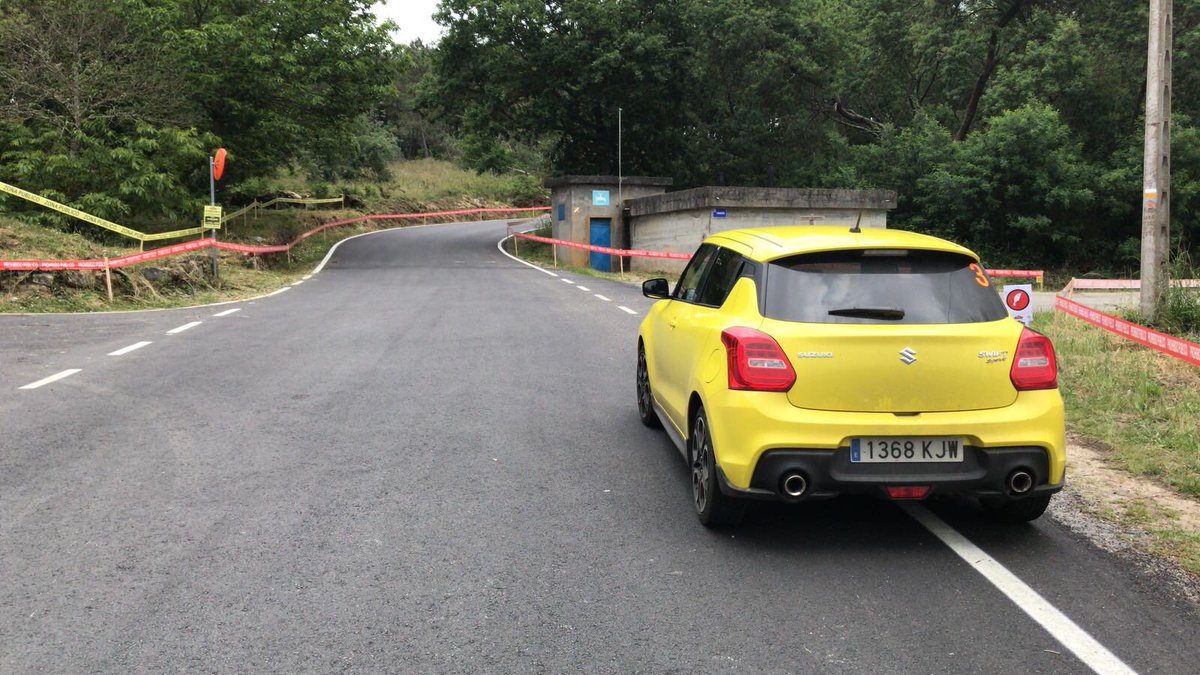javipardosiota's tweet photo. Terminamos el primer día de reconocimientos del Rallye de Ourense. Y que mejor que el rallye de casa para estrenar el nuevo Suzuki Swift Sport. 

Estamos encantados con él!! https://t.co/QGbYI2YmKW
