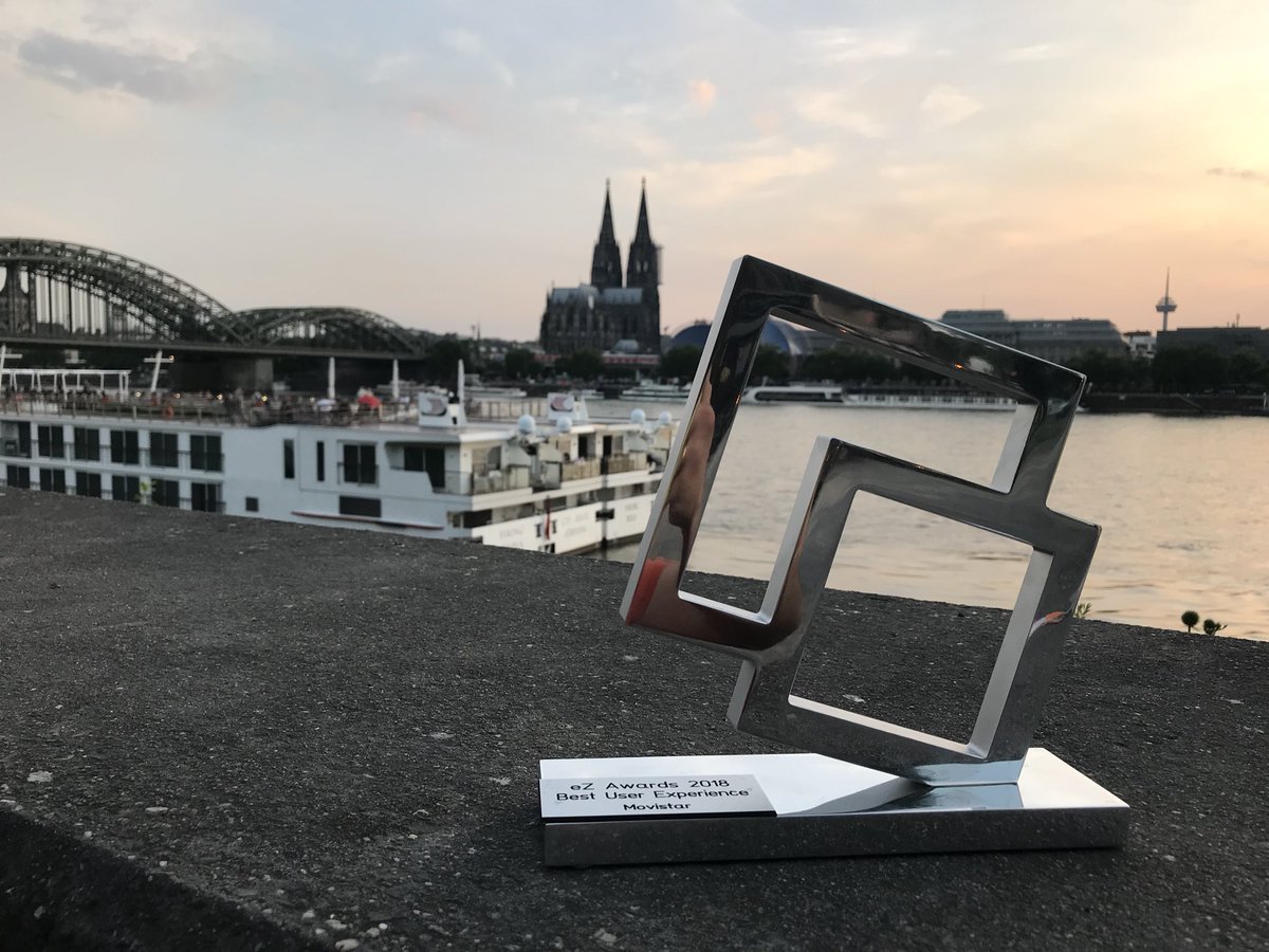 dadelmo's tweet photo. ¿A qué mola @The_Cocktail? #eZConf18 #ezawards2018 https://t.co/4dNMM6k7pr