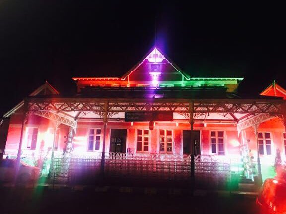 ruchirakamboj's tweet photo. Take a look at these pictures straight from Pietermaritzburg. The Station, City Hall and Gandhi ji's statue lit up in national colors @SushmaSwaraj
#Bapu150 #satyagraha125 #Gandhi @biradyajnik https://t.co/5MKsz5JZv7