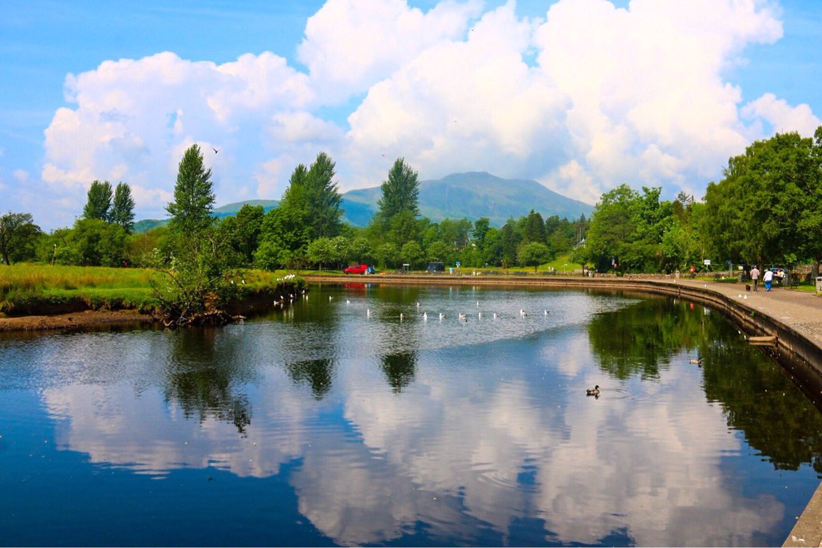 Xplore_Scotland's tweet photo. Callander in the Sunshine 😍🌲☀️ IG 📸 nature__blast

 #scotland #scotlandsbeauty #scotlandtrip #scotlandlover #lovescotland #uk #uk_photooftheday #europetrip #europe #loch #lake #travel #travelblogger #travelling #photography #photooftheday #gopro #bbscotlandpics #scotspirit https://t.co/Tciskzu8z2