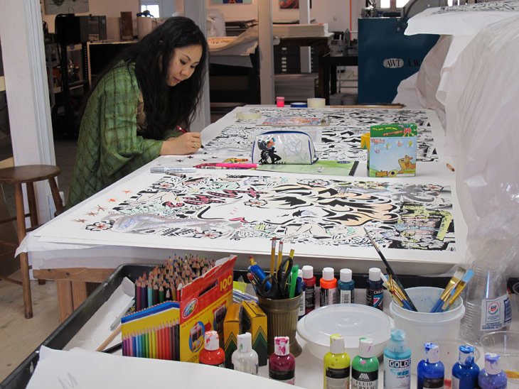 mqwien's tweet photo. FREIE PLÄTZE FÜR'S STREET ART/GRAFFITI WORKSHOP "Bunny in the house!" mit @Q21_vienna Artist in Residence @LadyAiko_NYC &amp; @artisdotlove :
Sa 16.06., 13-17h für junge InteressentInnen von 8-12. https://t.co/dyD5Fe2yG1 Jetzt anmelden unter q21tours@mqw.at ! #becreative #visitMQ https://t.co/p5cuNf8Cv1