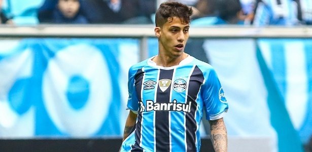 AtleticoParan11's tweet photo. ATLÉTICO ANUNCIA A COMPRA DO JOGADOR PERUANO BETO DA SILVA,JOGADOR VEIO DO GRÊMIO POR VOLTA DE 12 MILHÕES E VEM REFORÇAR O FURACÃO.
#BEMVINDOBETO
#VAMOSCAP
@ModoBmr https://t.co/3oNiECLtRq
