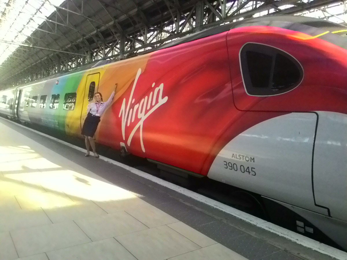 photo_jenn's tweet image. Gotta love @VirginTrains #Pride2018 livery :-)