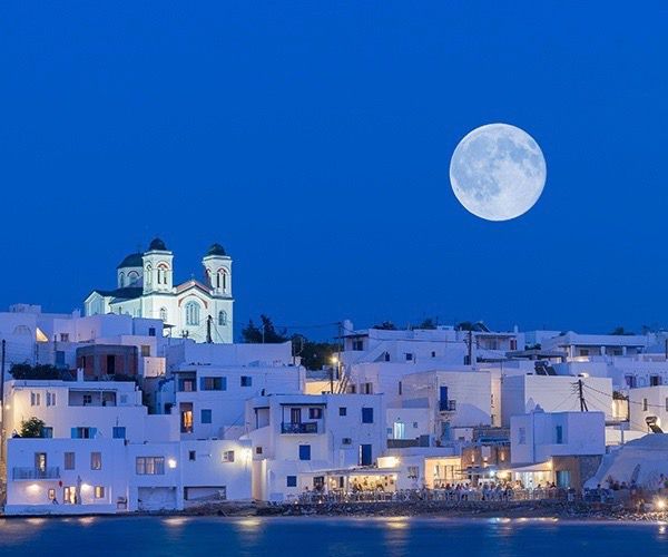 luxurytravel's tweet photo. #Paros Island is #Greece’s new hot destination - A Luxury Travel Blog https://t.co/bCtmf5vFFX #luxurytravel #travel #greekislands https://t.co/jRDm9Jn3j2