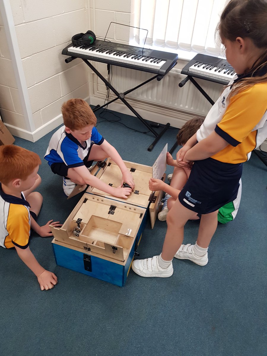 GayhurstEnrich's tweet photo. An brilliant day for Year 3 including trying to unlock the escape boxes! #confidence #resilience #problemsolving #solvethecode https://t.co/xRSjpWLko6
