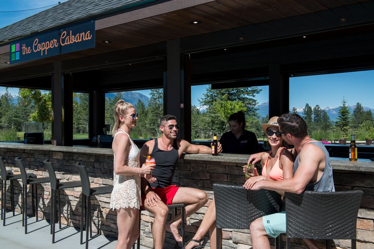 CopperPointBC's tweet photo. Our poolside Copper Cabana is open and ready to serve you all summer long! #copperpointresort #invermere #poolside #cocktails #happyhour https://t.co/XP8UMEEstF