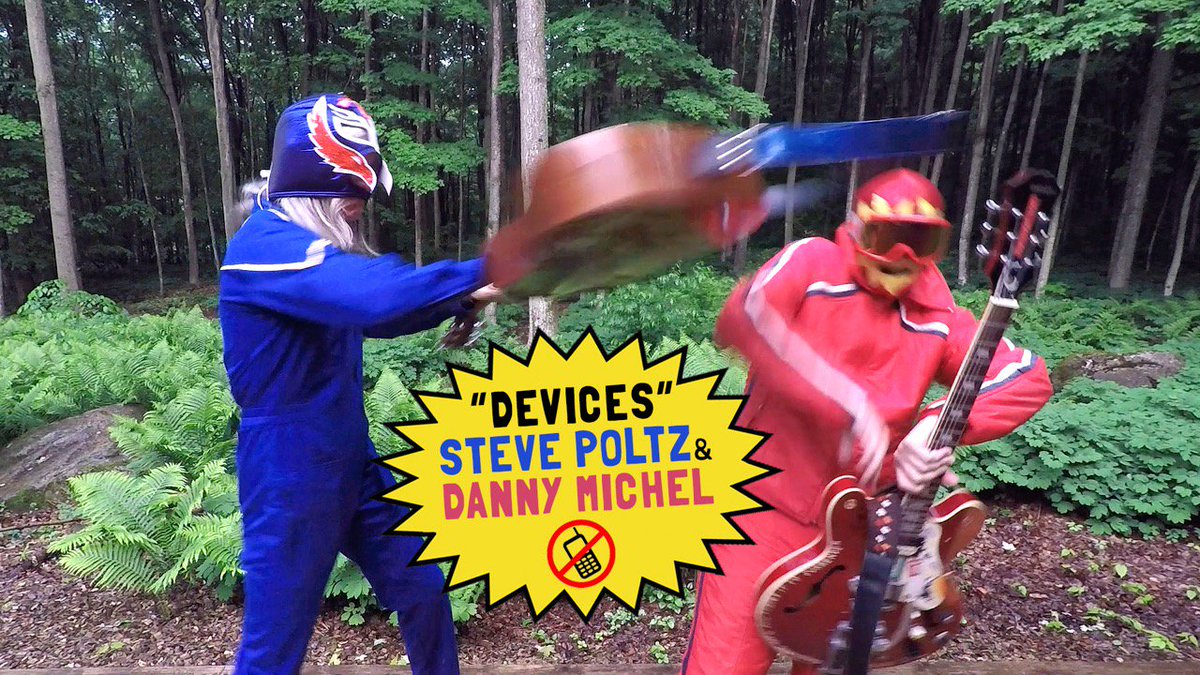 dannymichel's tweet photo. 1 day @stevepoltz came to visit me. we sat at my Grandmother’s table and talked about the world. Then we wrote a song called “Devices”, recorded and shot a video for it! ~ Thanks 4 reminding me not to take life so seriously. Enjoy! (On all your devices)
https://t.co/PhBOyQSIly https://t.co/kIHfynSohd
