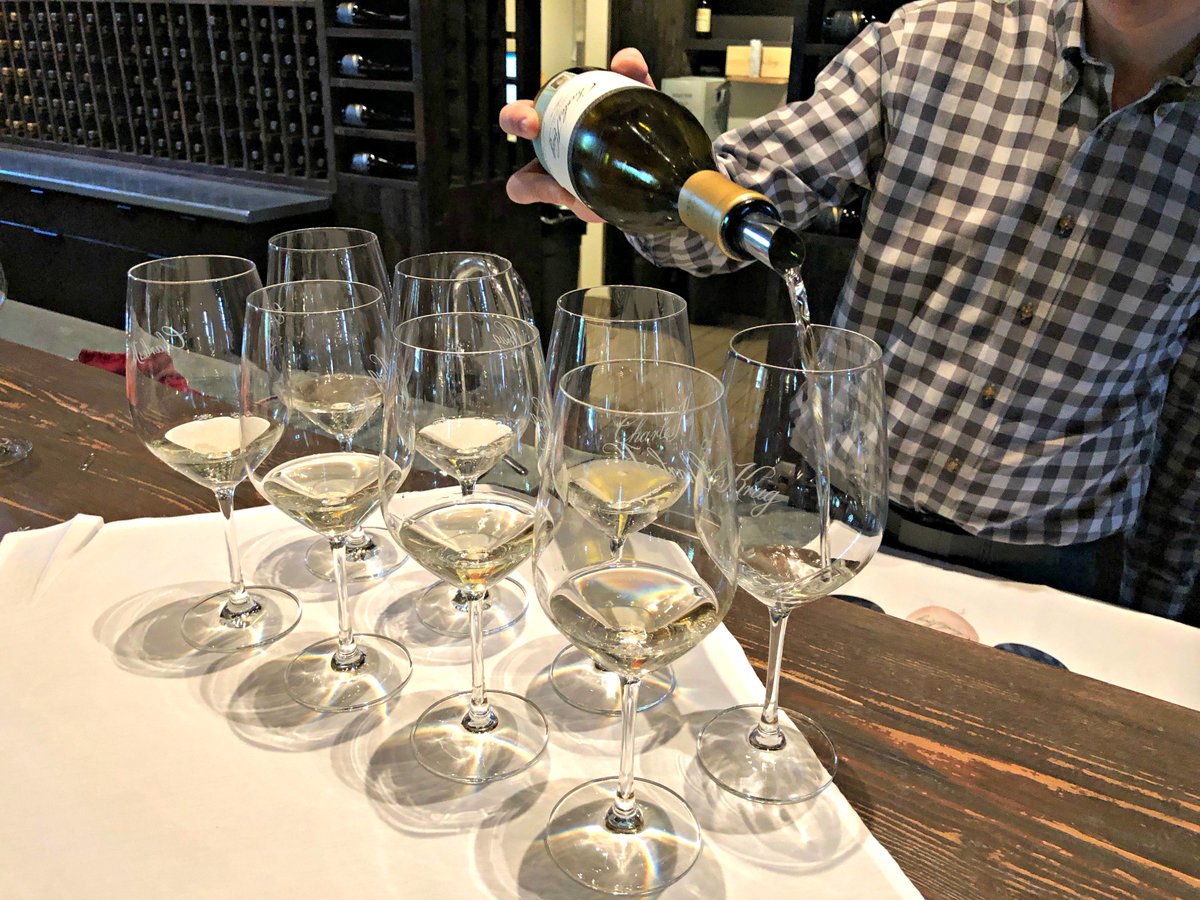 Why Napa Valley #wine is still special and relevant #NapaValley #worldclass #cabernetsauvignon #sauvignonblanc #sparklingwine winealongthe101.com/napa-valley-wi… @charleskrugwine @Artesa @FrankFamilyWine @domainecarneros @stagsleapwines @CrockerStarr #WilliamHillWines #TresSaboresVineyard