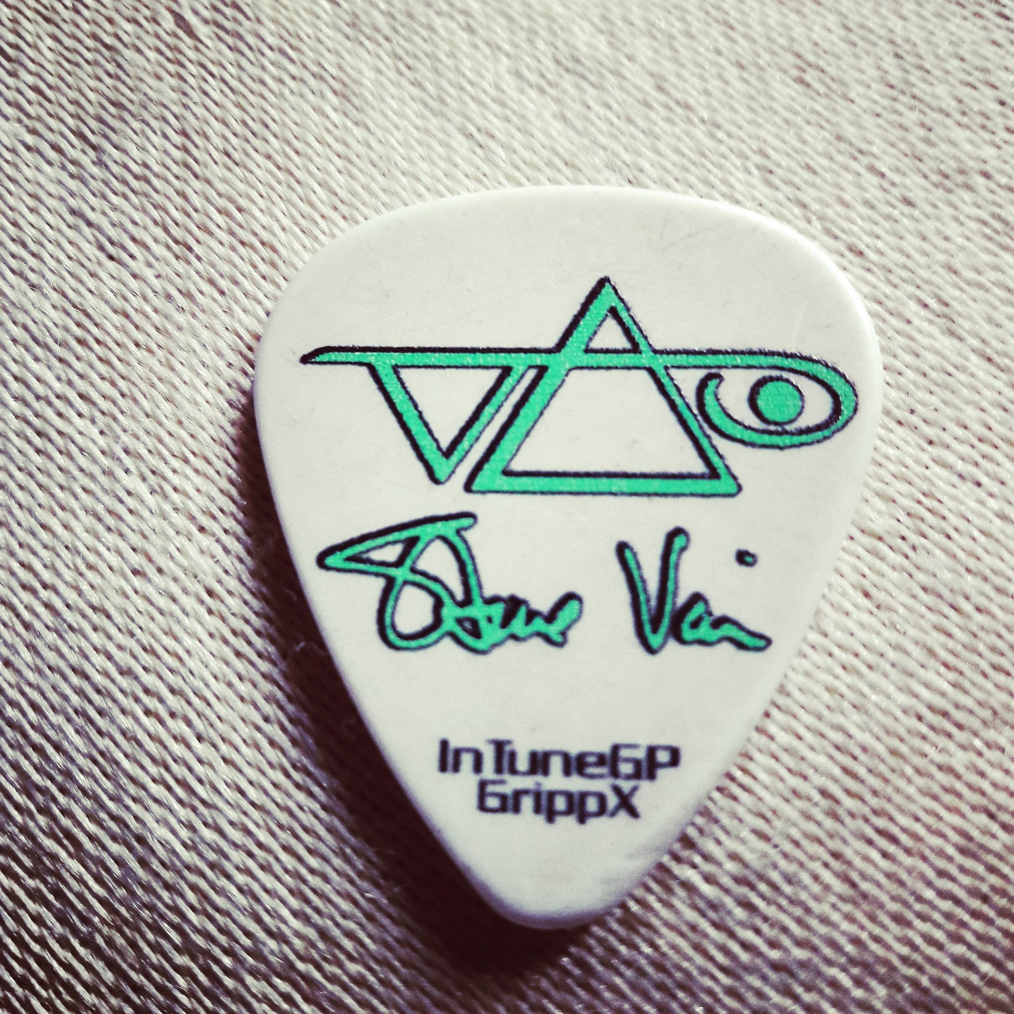  HAPPY BIRTHDAY DAY 
MR.STEVE VAI 
THE MASTER OF SPACE AGE GUITAR   THE LEGENDARY STEVE VAI 