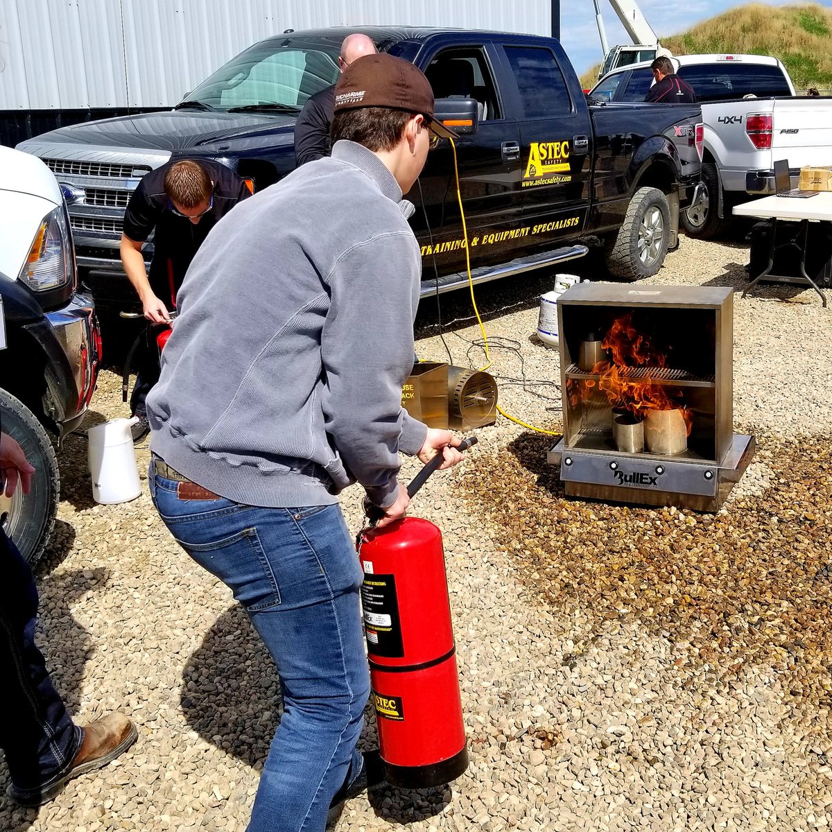 nlpsab's tweet photo. Putting out fires on social media isn't always a bad thing, if @ASTECSAFETY is there to help at our FNMI Trades Carnival. #nlsd69 https://t.co/StwWueoWlM