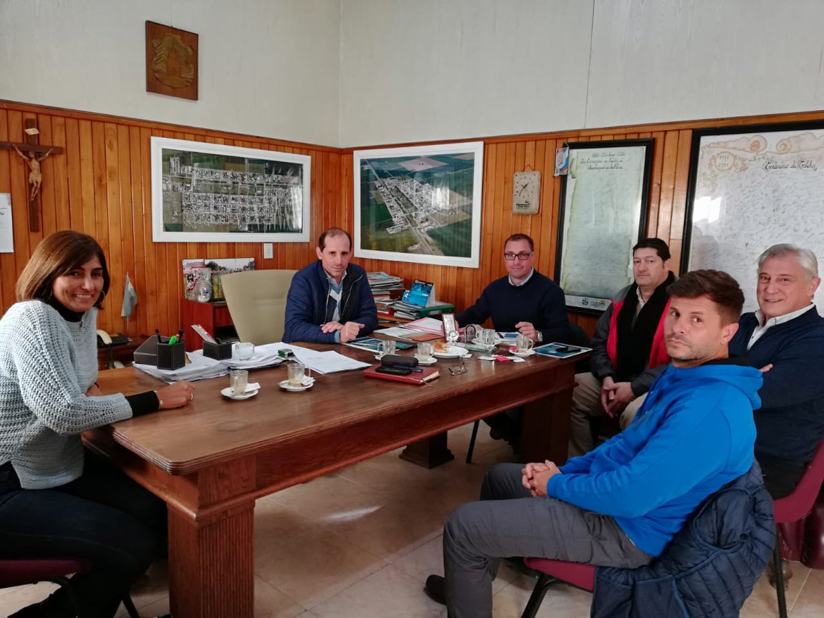2WAC_Argentina's tweet photo. Today we meet with the Mayor of Calchín, Claudio Gorgerino, and Sacanta, @GarneroDaniel!/ Hoy nos Reunimos con los Intendentes de la localidad de Calchín, Claudio Gorgerino, y de Sacanta, @GarneroDaniel! Daniel Basigalup @OdorizziAriel @valearolfo1 #2WAC #Cordoba2018 https://t.co/Bg96JKsLpr