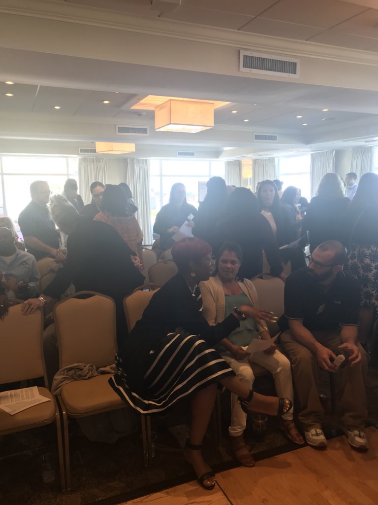 TrishLeonard's tweet photo. #togetherworks exercise with the @HMRProperties team! #teambuilding #IReach4HMR https://t.co/WkRcRYtPvs