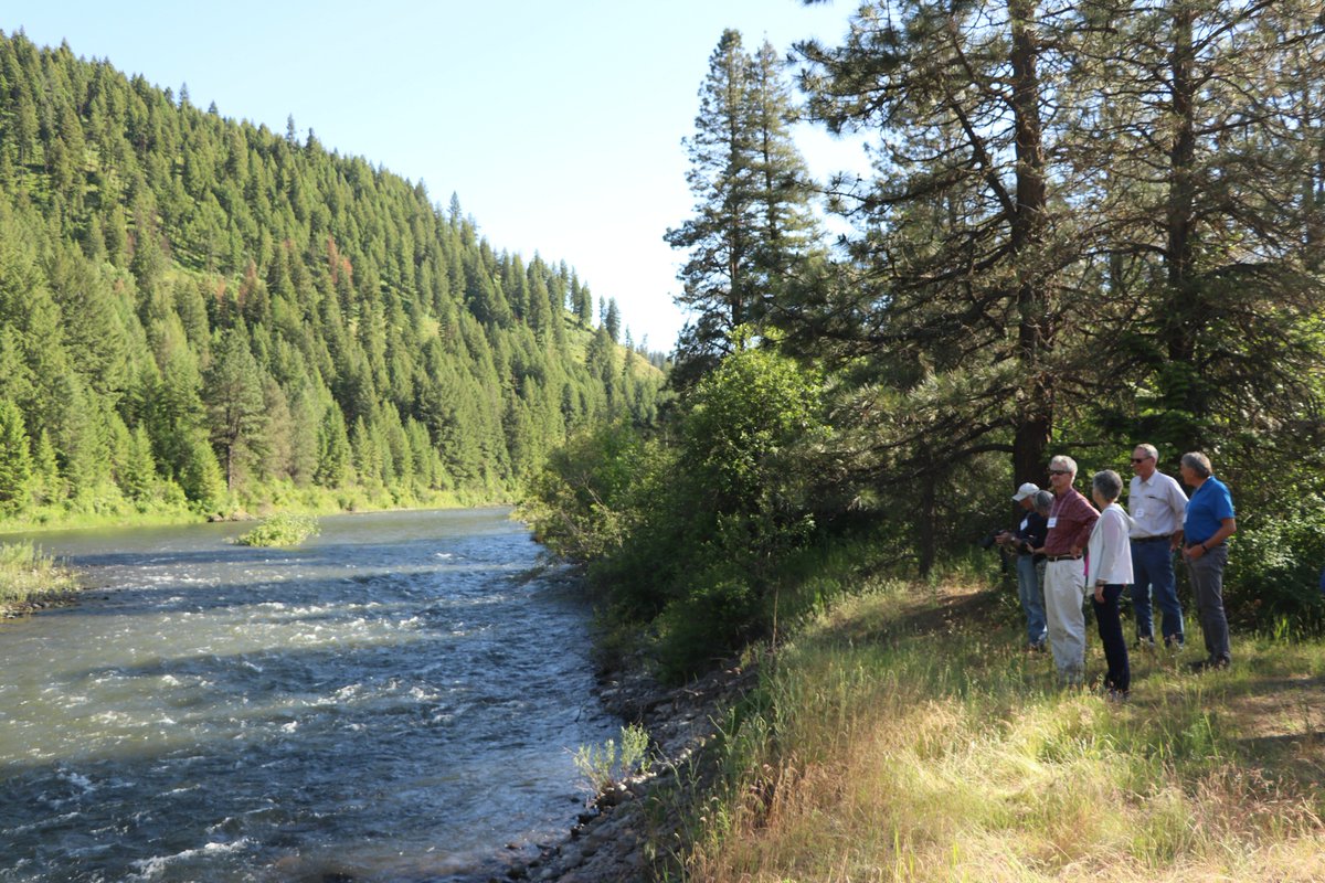 Spent Saturday riding the rails next to the beautiful Grande Ronde river on the Eagle Cap Express. Thank you to our photographers, Bill Rodgers and Mark Hussein, for sharing their photography tips with us!