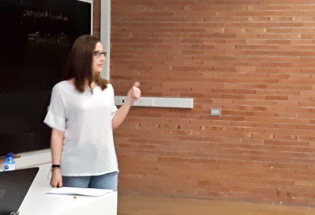 javiergosende's tweet photo. Analiza, Planifica y Mide @RipollPaula y recuerda objetivos SMART #ThinkDigitalFBS en @Fundesem https://t.co/IDK0qZVZx9