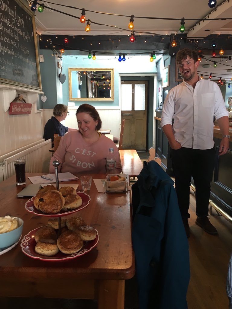 ValuableContent's tweet photo. Well that was fun. June’s #pubschool #pubclub meet up @LionCliftonwood. An afternoon away from office demands to think &amp; write content, with added scones + badges for special achievement! Nice one @ReachBrands @HelloHGKC @raisearchitects @therightbookco @KinaEvents @JonathanRees_ https://t.co/2zqg3AET6U