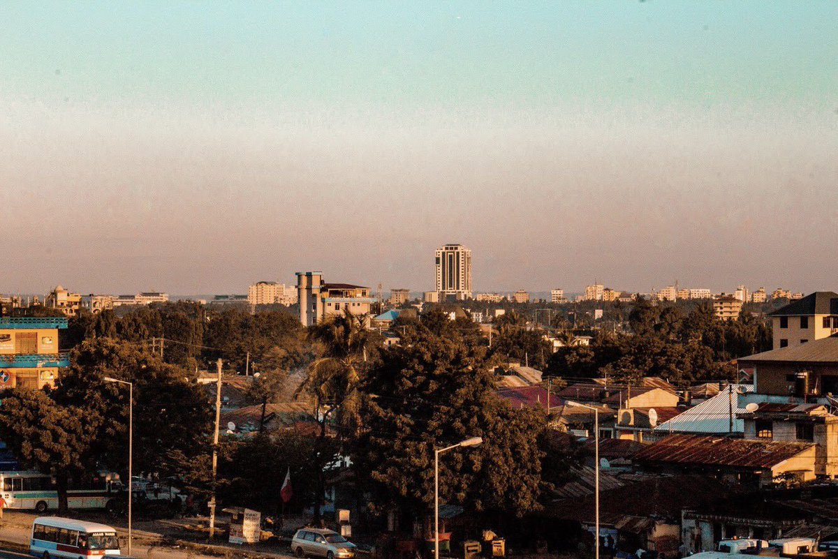 RasheedHRasheed's tweet photo. Me I ❤️ Dar Es Salaam, The City Of Opportunities 📸 @RasheedHRasheed https://t.co/DlXKZGCkOL