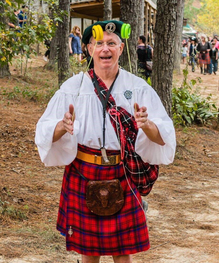LARenFest's tweet image. Yo-yos at a Renaissance Festival? Yes! They’ve been around since at least 440 BC! Photo credit: Baccus Giacone #YoYoDay #149DaysToRenFest #RenFestOnYourMind
