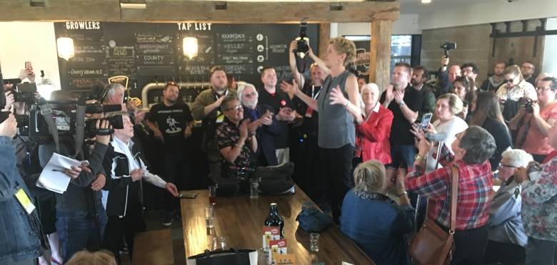 dontvotjonhurst's tweet photo. At @WellingtonBrew in Guelph cuz the Premier knows not to bother coming to #WHHoville.  #losing #onelxn #votejonhurst #guybesidemewontwineither https://t.co/WwtSEeogaA