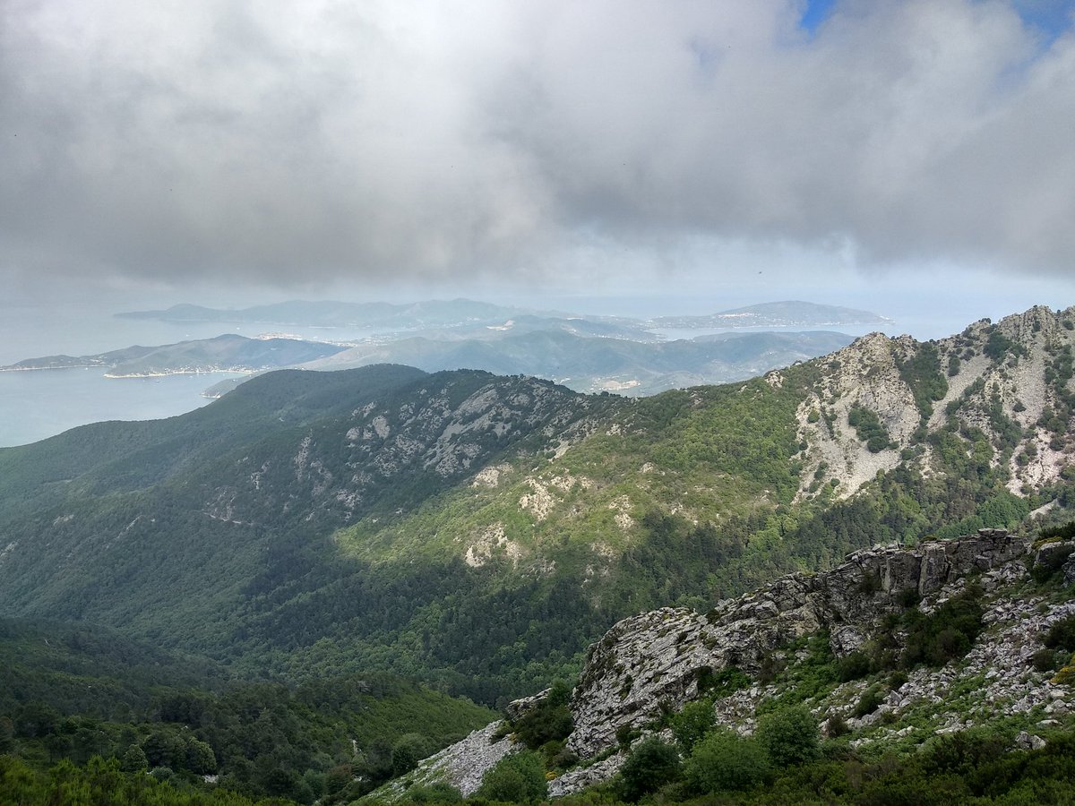 Inventitech's tweet photo. Used the free afternoon with @jhejderup at #laser2018 to bike-hike up Monte Capanne, Elba's highest mountain 🗻, just a little over 1000m. Breathtaking view over the entire island. https://t.co/y6n7XXyLon