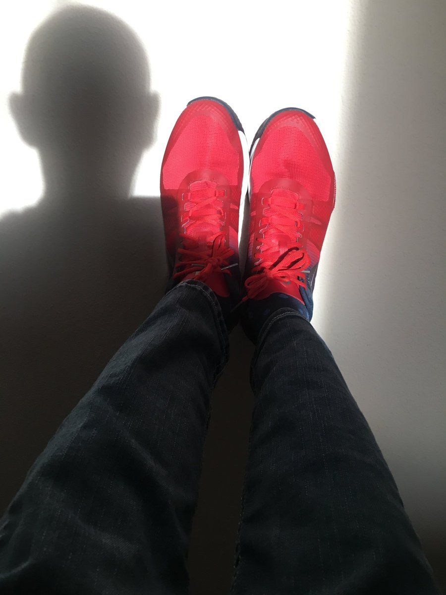 RealGeoLindsey's tweet photo. Just moved back INSIDE THE LOOP - and today is #NationalRunningDay - give me your go to route to run in town!   #LostInTheLoop https://t.co/G4DKUksF63