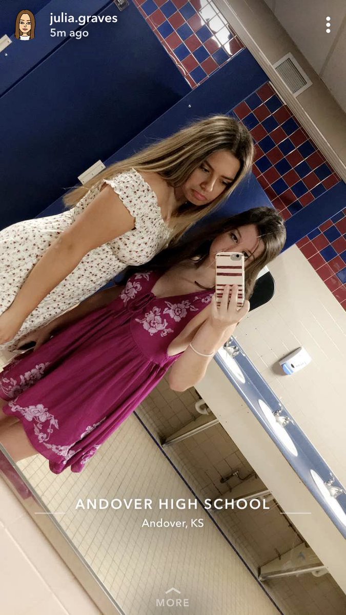 JHufman's tweet photo. Happy birthday Jules, have the best day ever ily bestie 💕💕 https://t.co/B0gf0j00jz