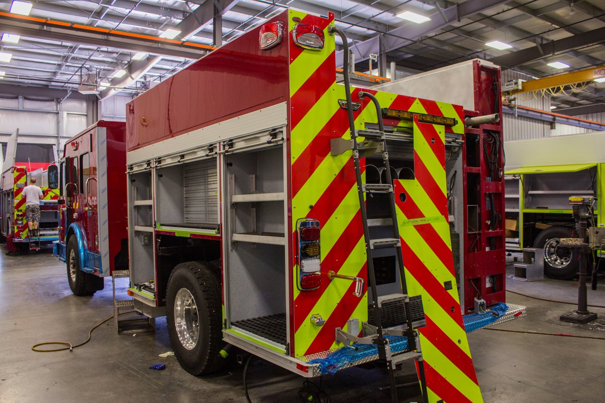 CowTechTalk's tweet photo. #CowichanNews with LakeCowFire: RT FortGarryFire: Progress shots for Duncan. #FGFT #FortGarryFireTrucks #FireTrucks #EmergencyRescue #Duncan https://t.co/n9vlNqJP3v

Progress shots for Duncan.#FGFT #FortGarryFireTrucks #FireTrucks #EmergencyRescue #Dunc… https://t.co/22qtYYPMCH