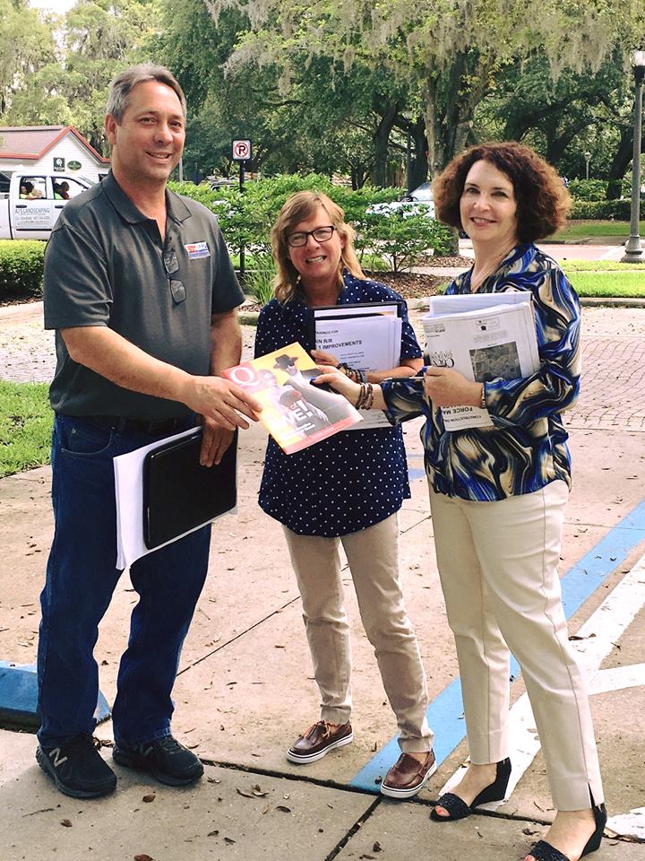 QCA_usa's tweet photo. Quest’s @LGMPromotes &amp; Laurie Windham joined client Bob Tiesler of Utility Systems Construction to meet with the @townwindermere's Public Works Director Scott Brown to inform the town of the Orange County Utilities force main project. https://t.co/PbGCQkyFid