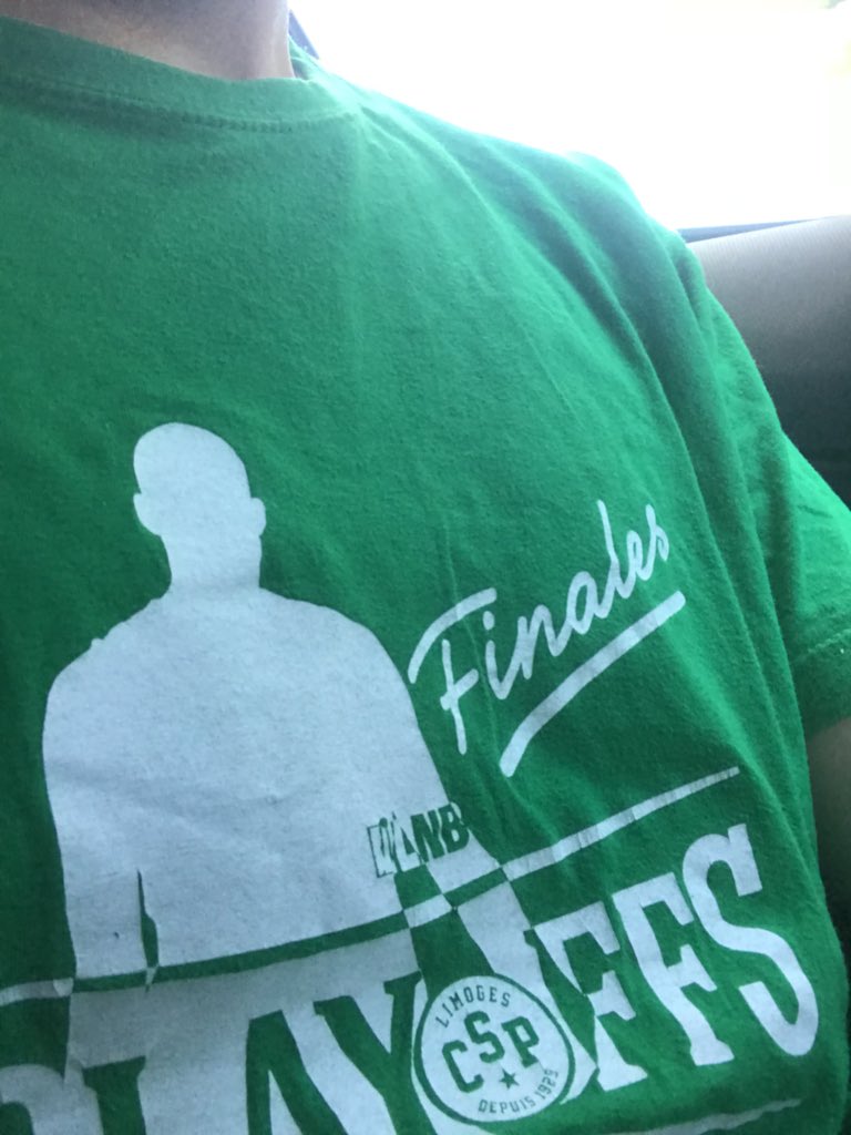 flacaure's tweet photo. En vert et contre tous ... mode finales enclenché @beaublanccom #cspnation #4fred https://t.co/I40AoMLnUJ