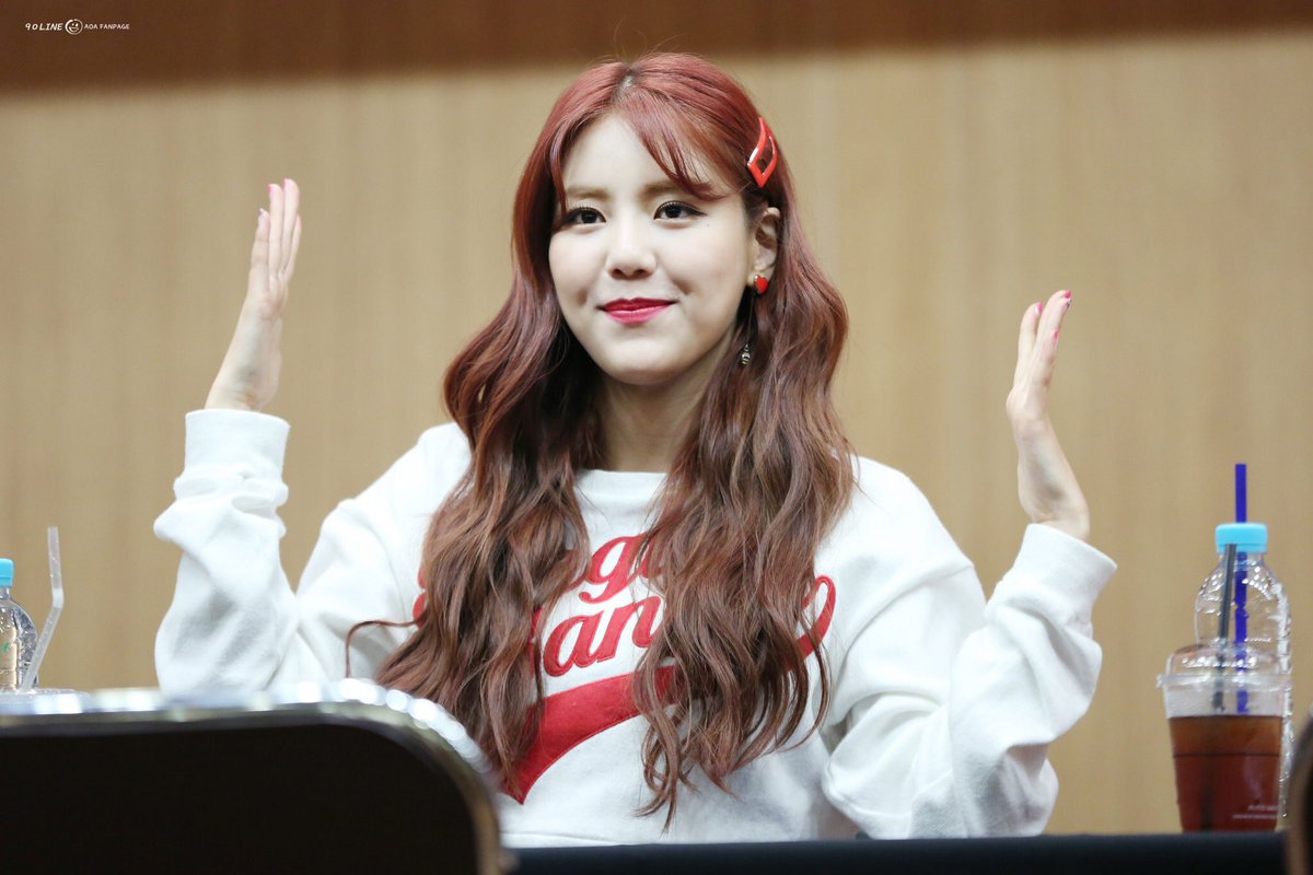 archivehyejeong's tweet photo. 180603 https://t.co/i2WU6J0Pou