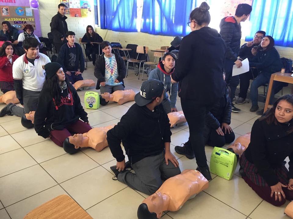 cardiorcpchile's tweet photo. 2 medio C del Liceo Paul Harris se encuentra #cardioprotegido!!!
Muy buen grupo, felicitaciones chicos!!! 🙌🙌 https://t.co/Y0btNkczHq