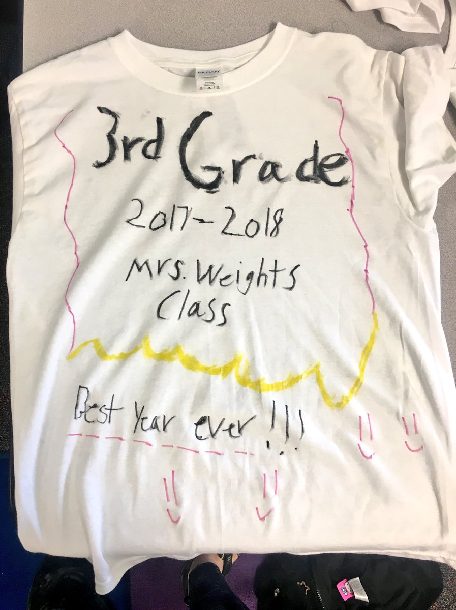 WW_3rd's tweet image. Class T-shirt Day! Who needs a yearbook when you can wear your memories!? 👕👚🖍 #lastdaysof3rdgrade #proud