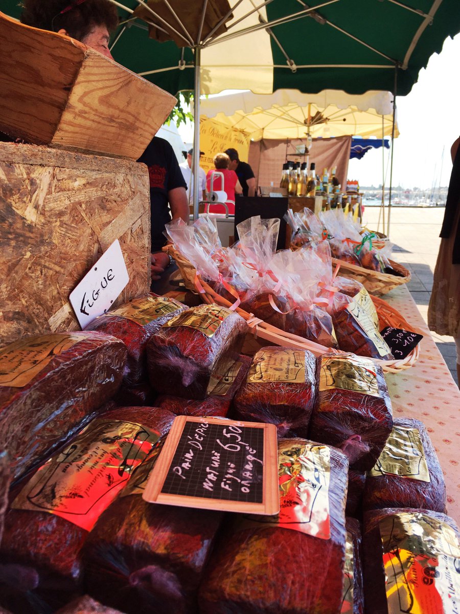 PortMedoc's tweet image. J-3 ..... !!!!!

#PortMédoc célébrera la #gastronomie et le #terroir français lors de sa deuxième #FoiredesSaveurs, Samedi 9 et Dimanche 10 Juin prochain.
Venez rencontrer tous ses exposants #passionnés! 😋🧀🍦🍬🍫🍷