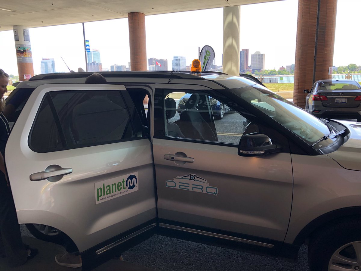 NextEnergyMi's tweet photo. Great #ITSDetriot2018 demo with @DerqAI #AI #accidentmitigation #safeintersections #mobility #JeffersonAve @planetm https://t.co/XPQy7EQV4H