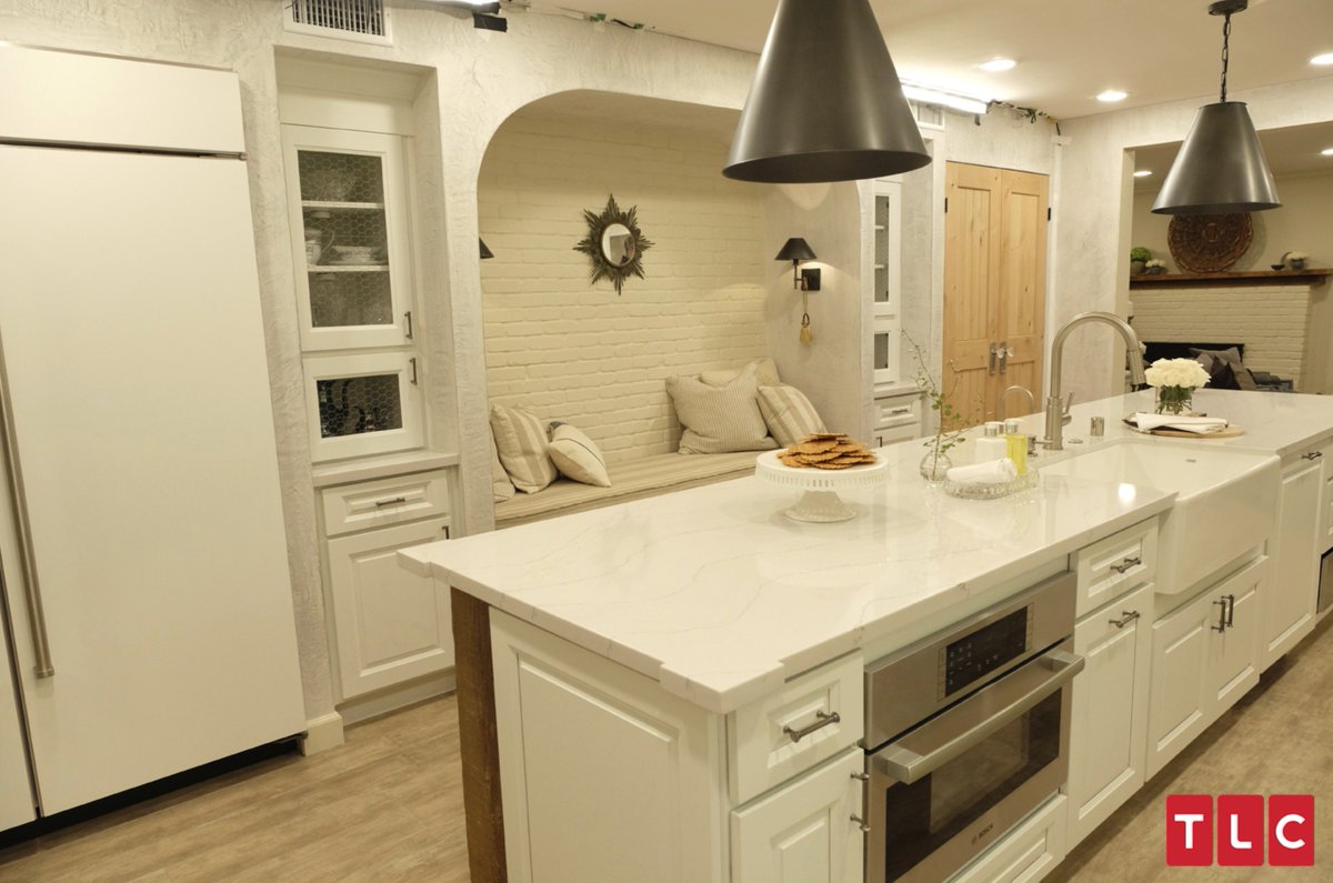 NateBerkus's tweet image. A total kitchen transformation for a big-hearted family - plus Oskar&apos;s TV debut! - in the season finale of #NandJByDesign. If you missed it, catch up on the #TLCgo app.