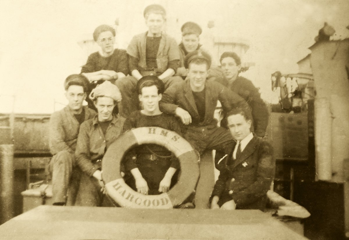 PhilFlying's tweet photo. A salute from the crew of HMS Hargood - escorted troopships to Omaha Beach on D-Day.

#DDay74 #WW2 #DDay #Navy #Normandy #Normandie

https://t.co/VulNKRs7Mg https://t.co/RRQnTlggd6