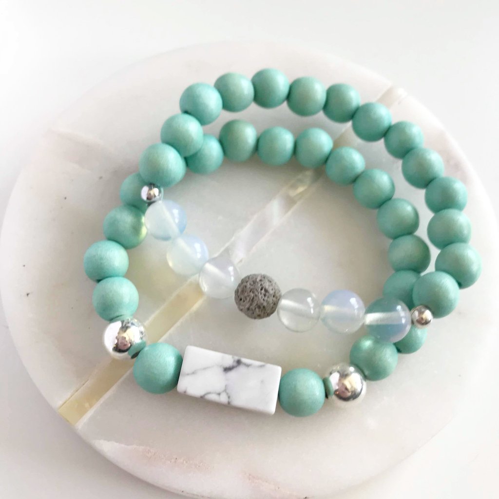 hamartinc's tweet photo. Craft Mart Vendor #8 - SunStone Jewels creates unique, bohemian jewellery for the bold woman who isn't afraid to make a statement!    See them at Craft Mart on Friday June 8 from 6 pm to 11 pm. 
#springcraftmart #craftmart #artcrawl#hamont https://t.co/ChwY0SjoYy