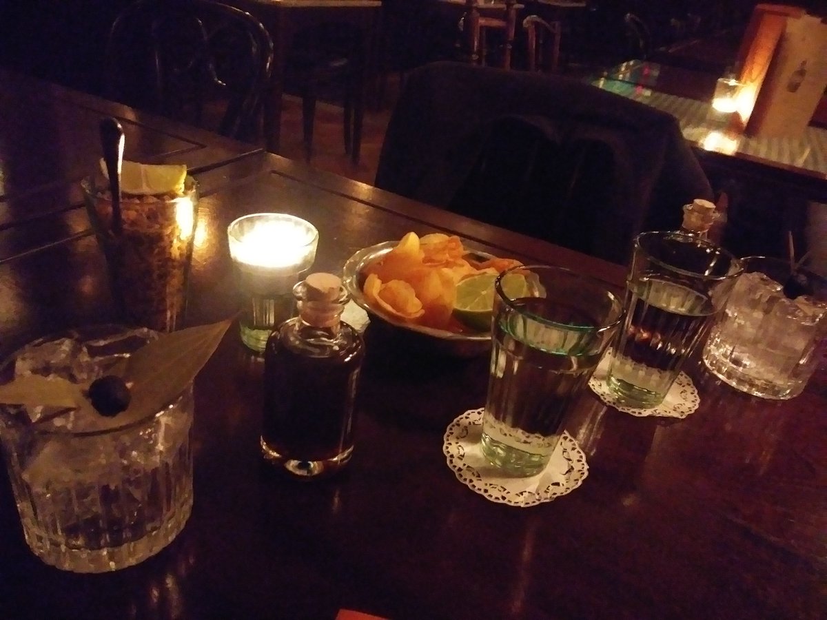 ArronUsher's tweet photo. Fab #cocktails at #ThePermitRoom #Edinburgh ❤ https://t.co/JyjRWJ4UGp