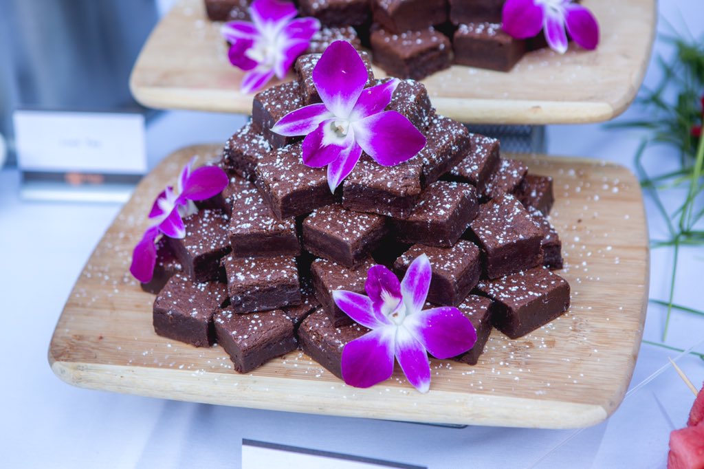 CoverdPhoto's tweet image. Dessert is served! #coverdphoto #foodphotography