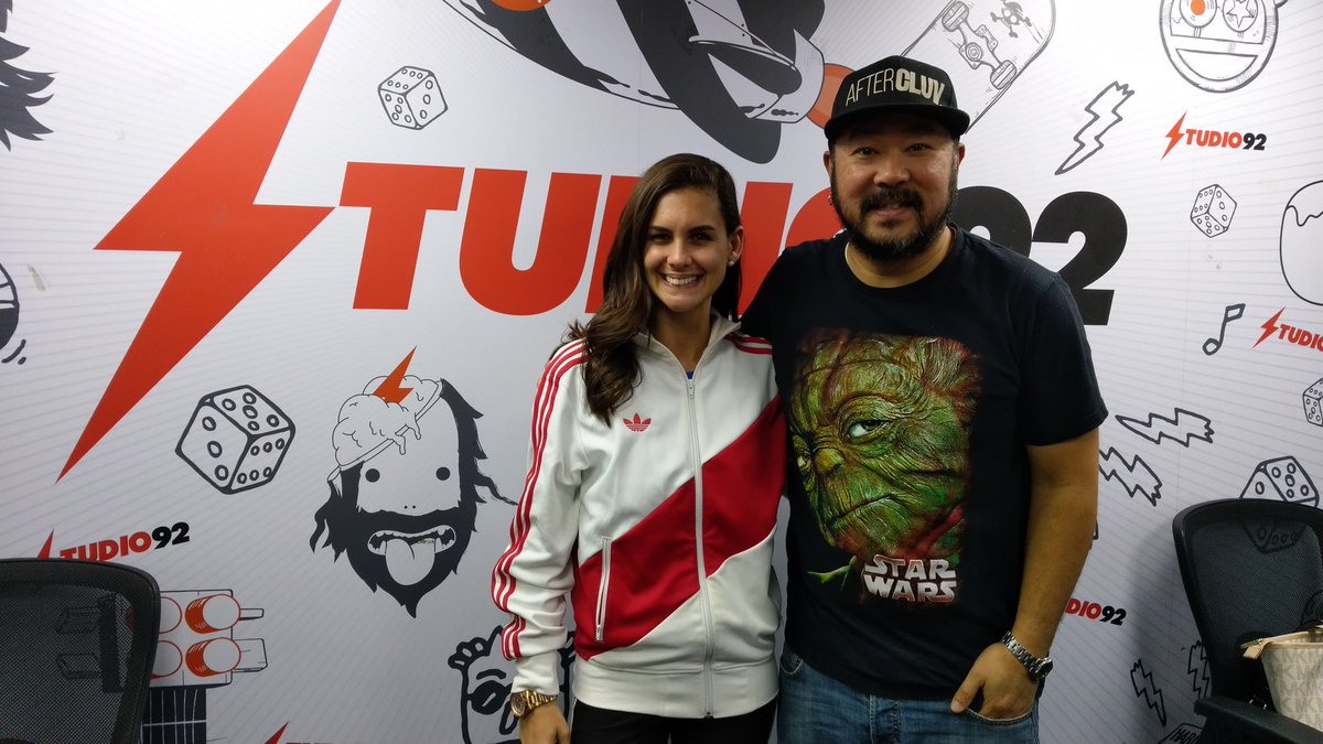Studio92's tweet photo. Nuestra invitada hoy en @ChinoyAdolfo en #MiércolesDeChullsitas @taliaazcarate

Sigue comentando con el hashtag #TeFriendzoneoSi https://t.co/faVd5LyuPN