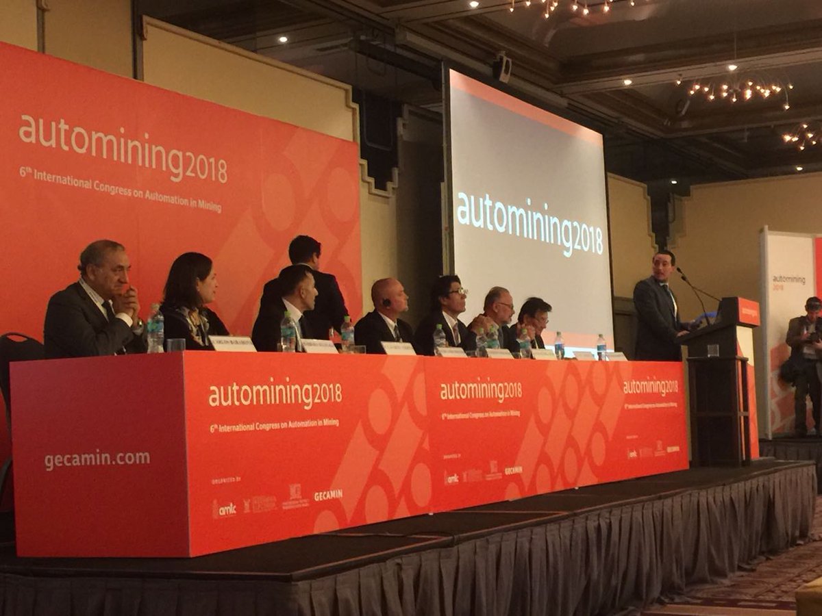 Lecarosfrancis's tweet photo. En la inauguración de #automining Seminario Internacional de automatización en Minería, inciativa de @Gecamin que patrocina la Fundación Minera de Chile @Fundaminchile Conoce el programa técnico aquí:  https://t.co/WlM0WzUaRE https://t.co/KoiC4H9Jwg