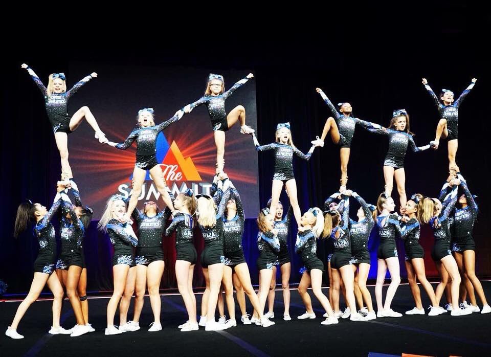 juliaa_berry's tweet photo. As excited as I am about next season, i want to do a quick appreciation post for my perfect teams last season. I’m loving watching y’all find out what teams your on. I hope you all have the best season 💙 #luna #nebs #cosmic #mightyrites https://t.co/m77mxQHk0Z
